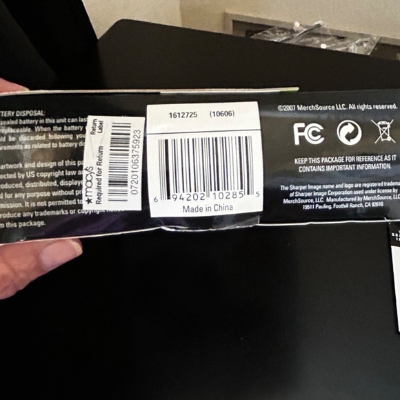 Sharper Image Digital Photo Album with Keychain. NWT - Picture 5 of 6